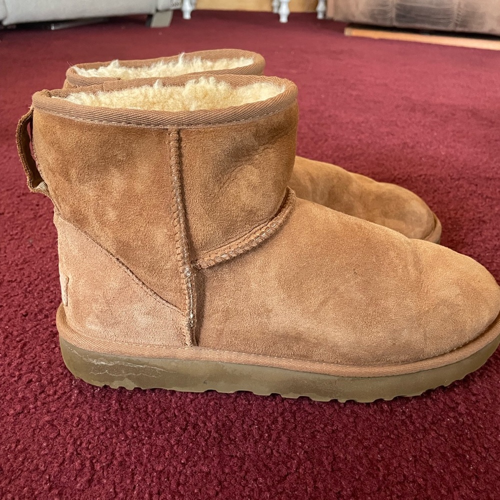 UGG classic minis